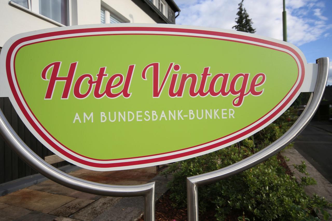 Hotel Vintage Am Bundesbank-Bunker Cochem Exterior photo